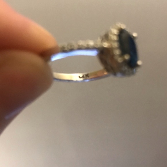 Sapphire Diamond Ring - Picture 6 of 7